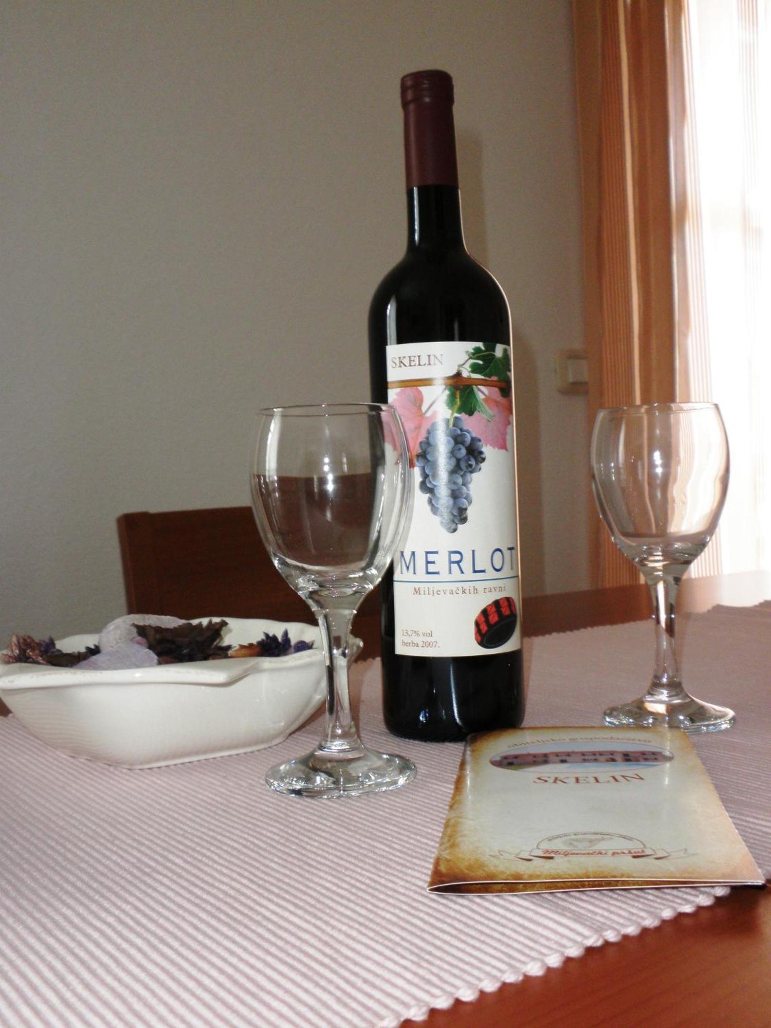 Pansion Skelin Hotel Drinovci ภายนอก รูปภาพ