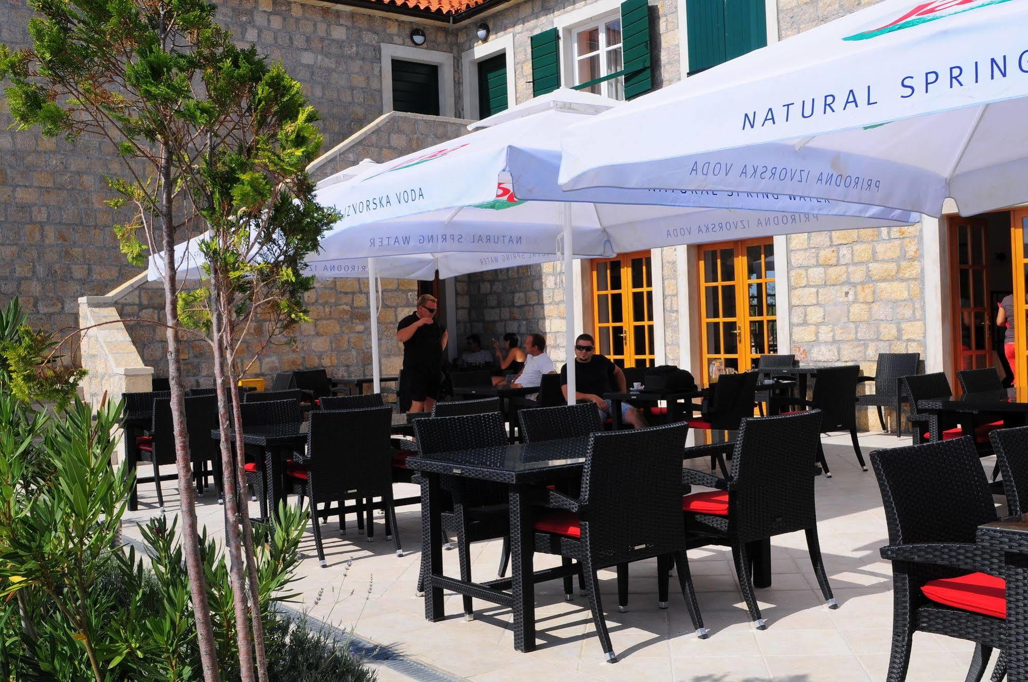 Pansion Skelin Hotel Drinovci ภายนอก รูปภาพ