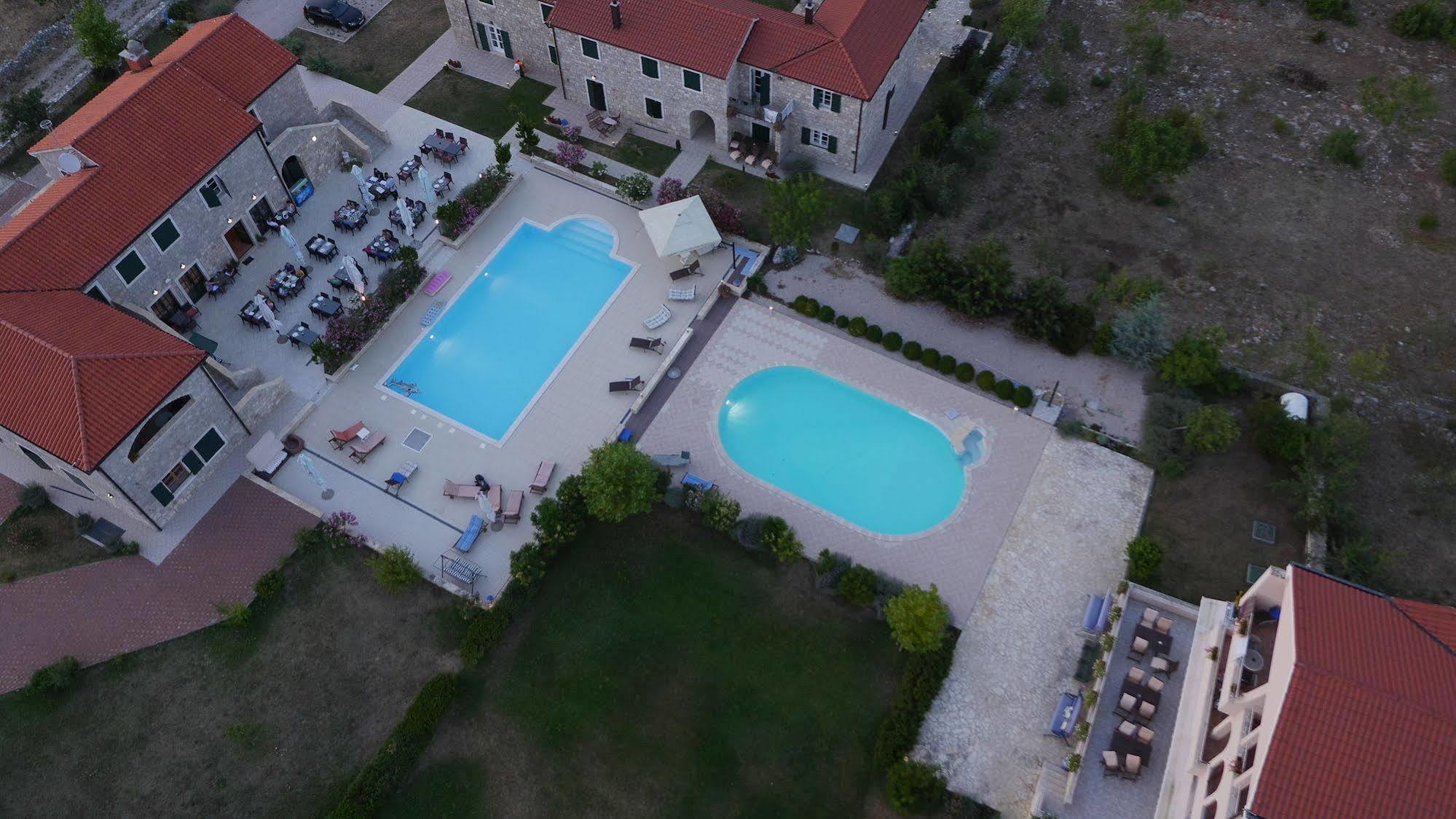 Pansion Skelin Hotel Drinovci ภายนอก รูปภาพ